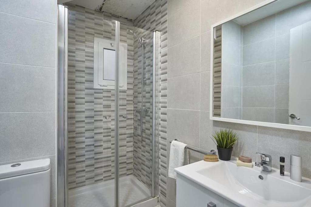 Bebarceloner Sant Andreu Apartments - 3 Bedrooms מראה חיצוני תמונה
