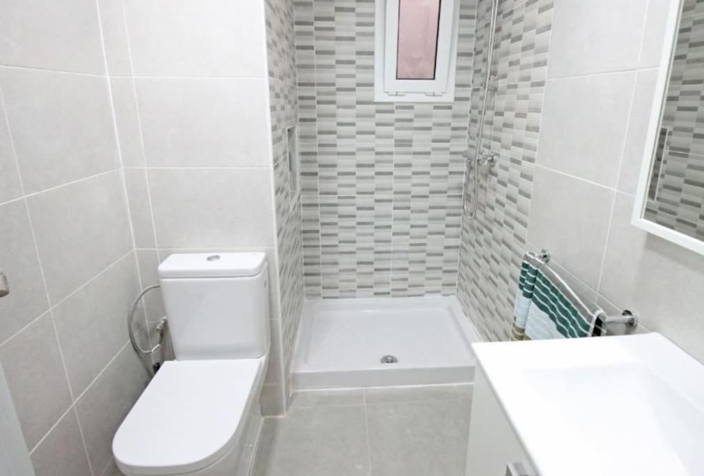 Bebarceloner Sant Andreu Apartments - 3 Bedrooms מראה חיצוני תמונה